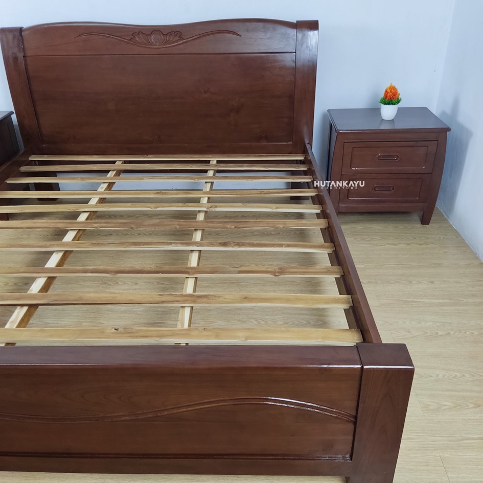 Set Tempat Tidur Nakas Darold - Image 5